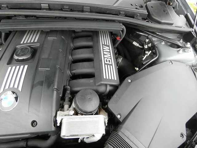 Bmw - 3-serie cabrio - 325i - car - 2008 - afbeelding 18 van  31