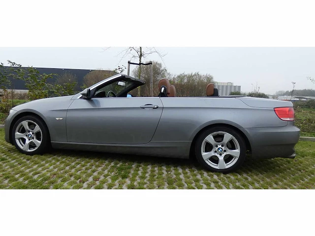 Bmw - 3-serie cabrio - 325i - car - 2008 - afbeelding 27 van  31