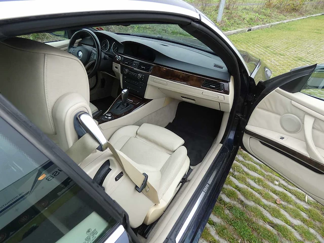 Bmw - 3-serie cabrio - 335i high executive - car - 2008 - afbeelding 24 van  25