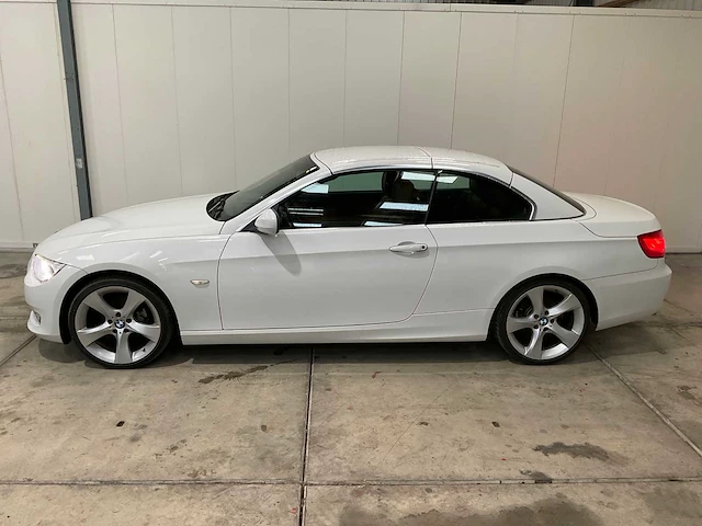 Bmw - 3-serie cabriolet - 2011 - afbeelding 25 van  28