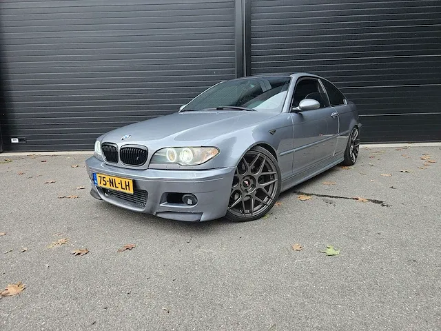 Bmw - 3-serie coupé - 330cd executive - 75-nl-lh - afbeelding 1 van  27