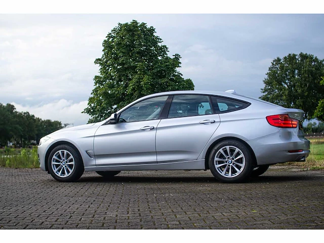 Bmw - 3-serie gran turismo - 328i executive - x-820-pp - 2013 - 63000 km - afbeelding 23 van  26