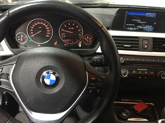 Bmw - 3-serie touring - 316i business - 3-xrl-15 - afbeelding 2 van  23