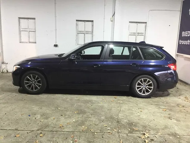 Bmw - 3-serie touring - 316i business - 3-xrl-15 - afbeelding 12 van  23