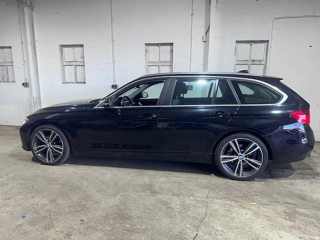Bmw - 3-serie touring - 316i executive - 2-tjt-55 - afbeelding 11 van  18