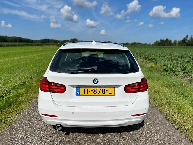 Bmw - 3-serie touring - 318d high executive - panorama dak - tp-878-l - 2014 - afbeelding 11 van  16