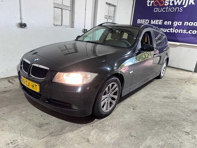 Bmw - 3-serie touring - 318i - 20-sx-ht - afbeelding 1 van  19
