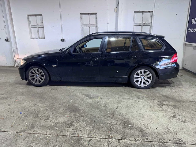 Bmw - 3-serie touring - 318i - 20-sx-ht - afbeelding 12 van  19