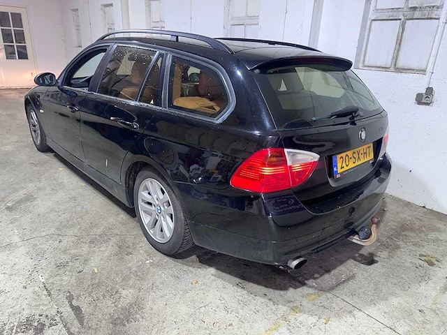 Bmw - 3-serie touring - 318i - 20-sx-ht - afbeelding 13 van  19
