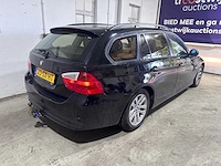 Bmw - 3-serie touring - 318i - 20-sx-ht - afbeelding 15 van  19