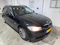 Bmw - 3-serie touring - 318i - 20-sx-ht - afbeelding 17 van  19