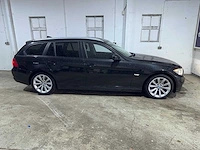 Bmw - 3-serie touring - 318i corp.l.bns line - 92-nvt-2 - afbeelding 19 van  22