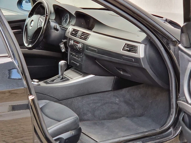 Bmw - 3-serie touring - 320i high executive - tp-889-h - 2006 - afbeelding 15 van  23