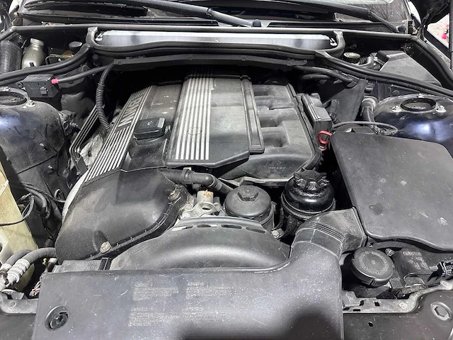 Bmw - 3-serie touring - 330xi executive - 30-gk-pz - afbeelding 9 van  17