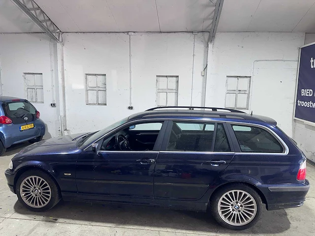 Bmw - 3-serie touring - 330xi executive - 30-gk-pz - afbeelding 10 van  17