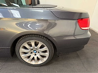 Bmw - 335i cabrio - personenauto - 2007 - afbeelding 25 van  36