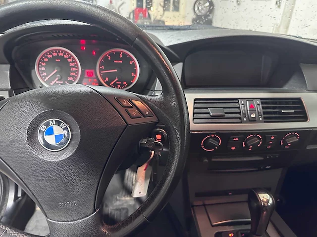 Bmw - 5-serie - 525d corporate - 94-tj-rf - afbeelding 2 van  21