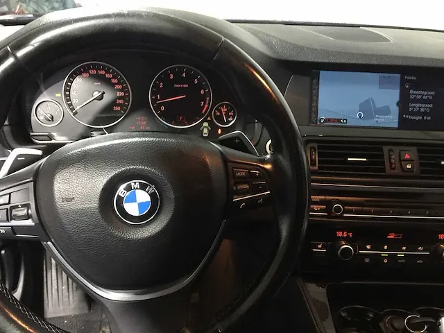 Bmw - 5-serie - 528i high executive - x-437-bx - afbeelding 2 van  29