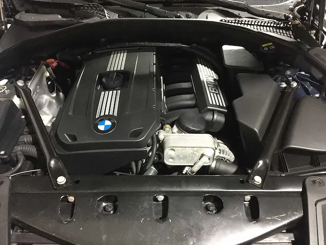 Bmw - 5-serie - 528i high executive - x-437-bx - afbeelding 20 van  29