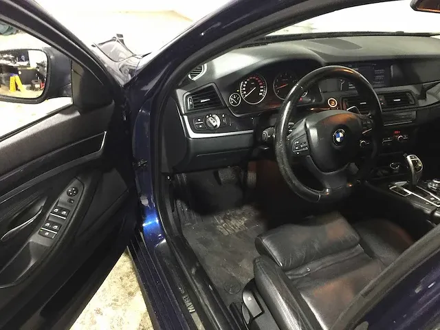 Bmw - 5-serie - 528i high executive - x-437-bx - afbeelding 29 van  29