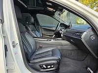 Bmw - 5-serie - 530d - fabrieksgarantie tot 28-04-2024 - afbeelding 19 van  38