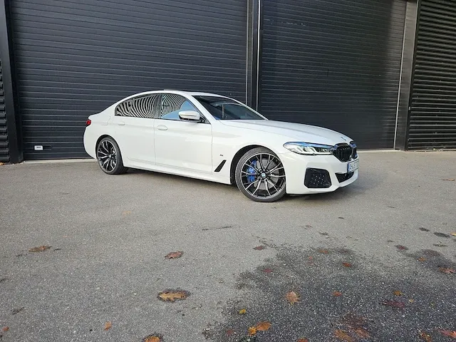 Bmw - 5-serie - 530d - fabrieksgarantie tot 28-04-2024 - afbeelding 33 van  38