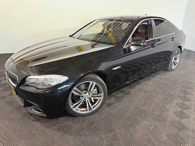 Bmw - 5-serie - 535i high executive, 18-ndd-4 - afbeelding 1 van  11