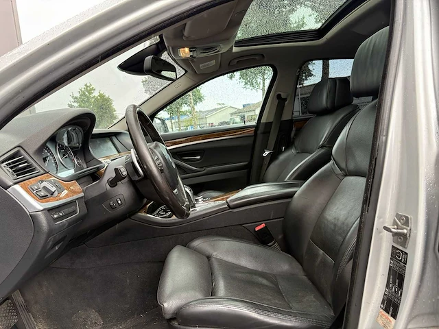 Bmw - 5-serie - 550i executive - p-065-xz - 2010 - afbeelding 19 van  20