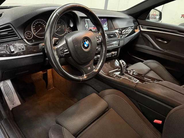Bmw - 5-serie touring - 520i - personenauto - 2013 - afbeelding 6 van  34