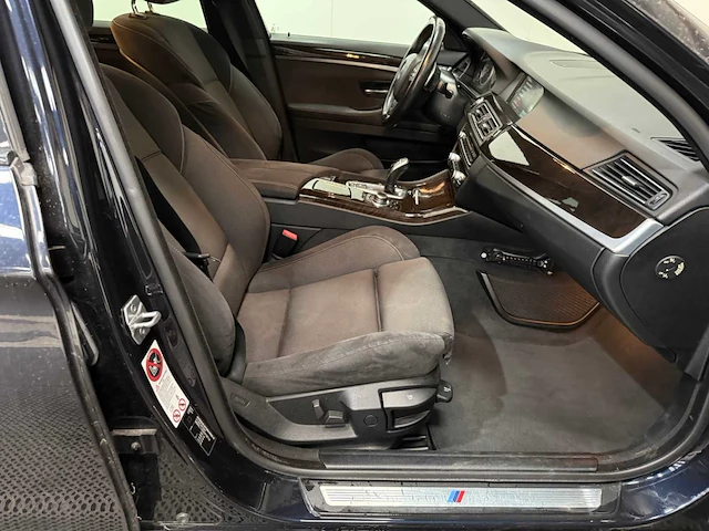 Bmw - 5-serie touring - 520i - personenauto - 2013 - afbeelding 10 van  34