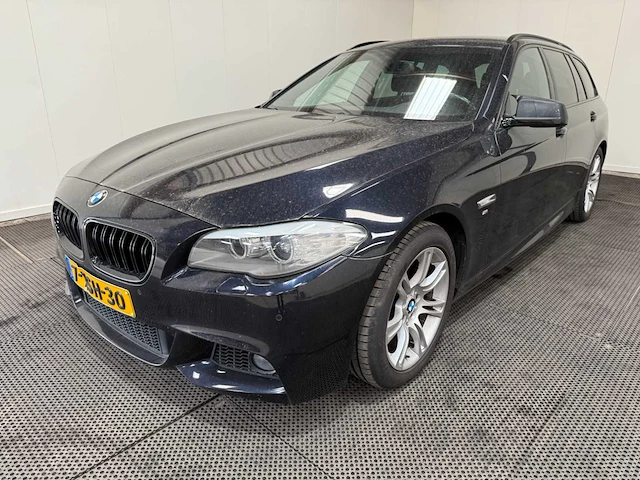 Bmw - 5-serie touring - 520i - personenauto - 2013 - afbeelding 1 van  34