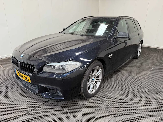 Bmw - 5-serie touring - 520i - personenauto - 2013 - afbeelding 12 van  34