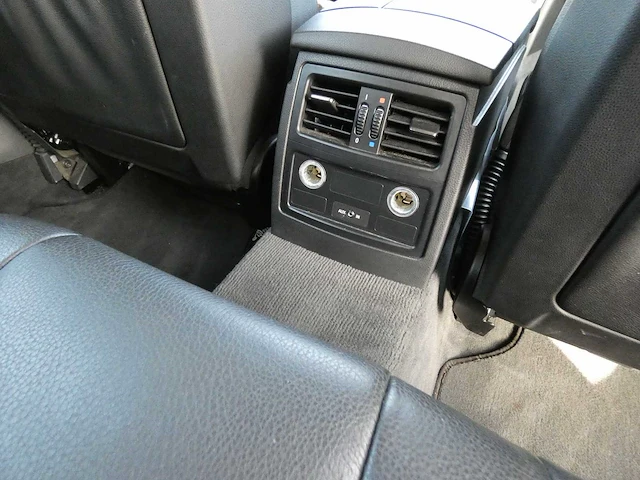 Bmw - 5-serie touring - 523i - car - 2007 - afbeelding 3 van  26