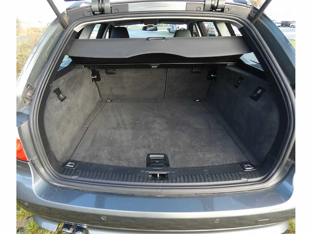 Bmw - 5-serie touring - 523i - car - 2007 - afbeelding 8 van  26