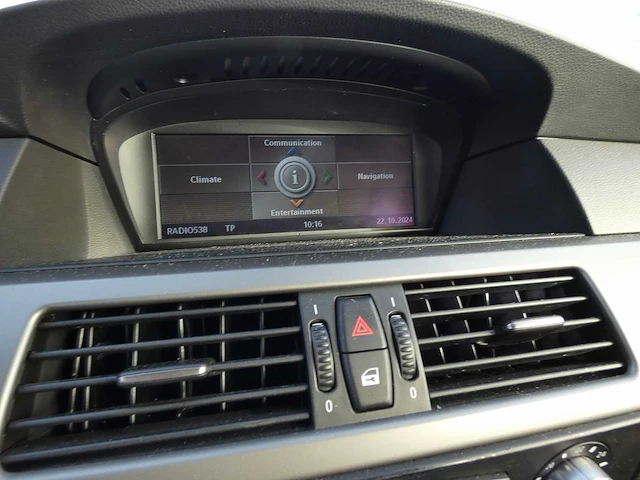 Bmw - 5-serie touring - 523i - car - 2007 - afbeelding 10 van  26