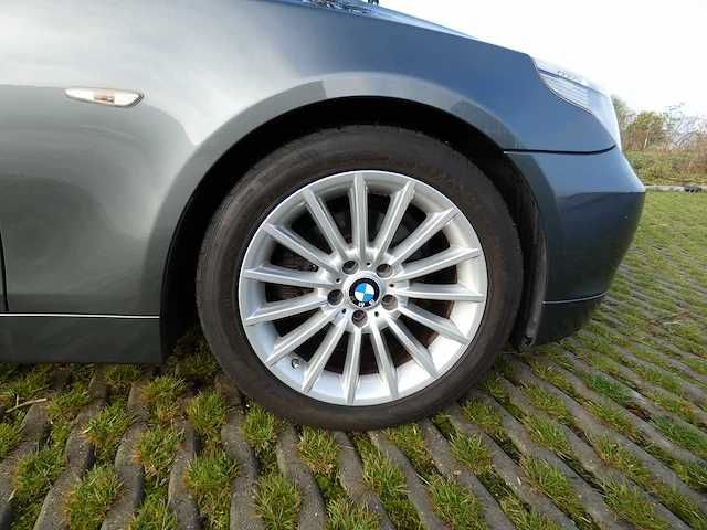 Bmw - 5-serie touring - 523i - car - 2007 - afbeelding 20 van  26