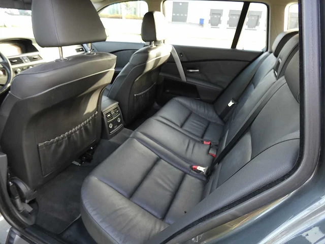 Bmw - 5-serie touring - 523i - car - 2007 - afbeelding 24 van  26