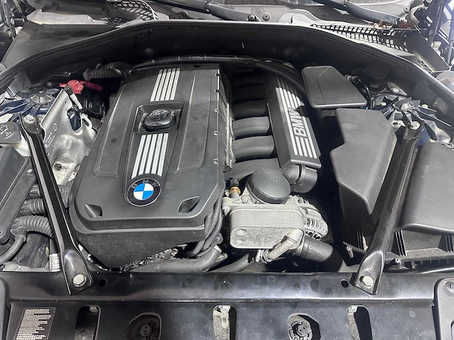 Bmw - 5-serie touring - 523i executive - 18-nsl-2 - afbeelding 11 van  20