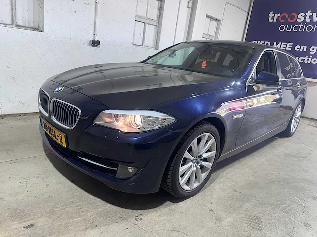 Bmw - 5-serie touring - 523i executive - 18-nsl-2 - afbeelding 1 van  20
