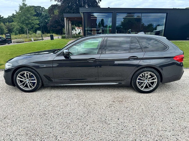 Bmw - 5-serie touring - 540d xd high exe - car - 2017 - afbeelding 1 van  40