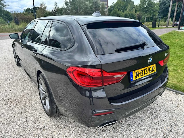 Bmw - 5-serie touring - 540d xd high exe - car - 2017 - afbeelding 36 van  40