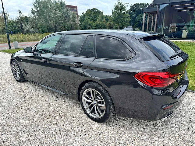 Bmw - 5-serie touring - 540d xd high exe - car - 2017 - afbeelding 34 van  40