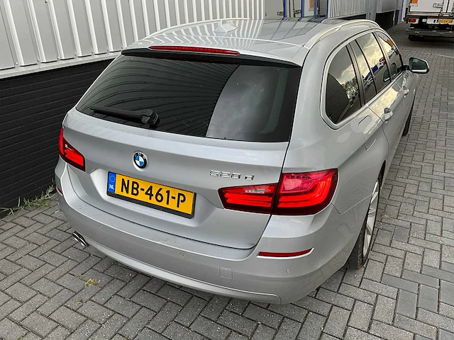 Bmw - 520d touring - personenauto - afbeelding 7 van  33