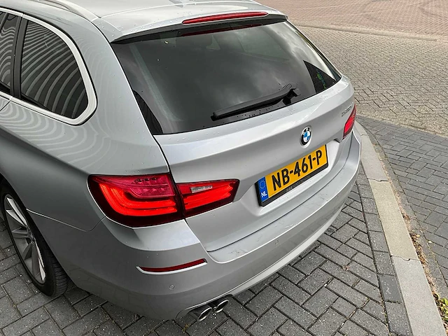 Bmw - 520d touring - personenauto - afbeelding 8 van  33