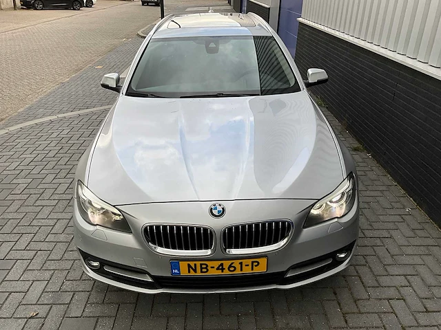 Bmw - 520d touring - personenauto - afbeelding 13 van  33