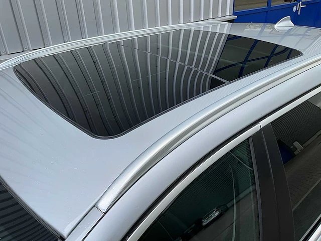 Bmw - 520d touring - personenauto - afbeelding 23 van  33