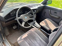 Bmw - 525 e - afbeelding 14 van  31