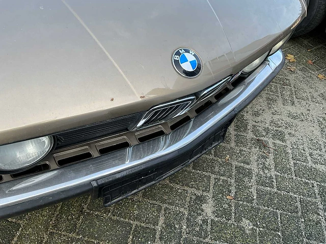 Bmw - 525 e - afbeelding 18 van  31