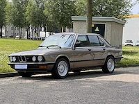 Bmw - 525 e - afbeelding 12 van  31