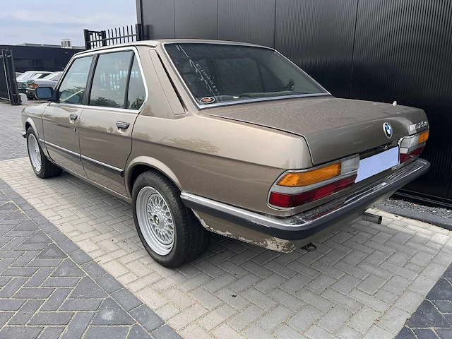 Bmw - 525 e - afbeelding 28 van  31